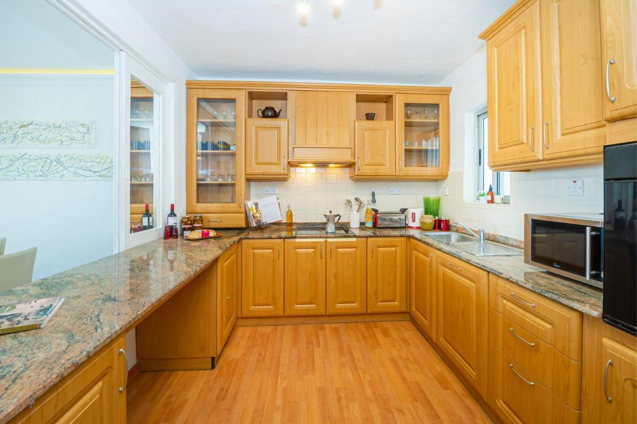 Spinola Bay Top Floor Seafront 3 Bedroom Apartment With Panoramic Sea Views - By Getawaysmalta Saint Julian's エクステリア 写真