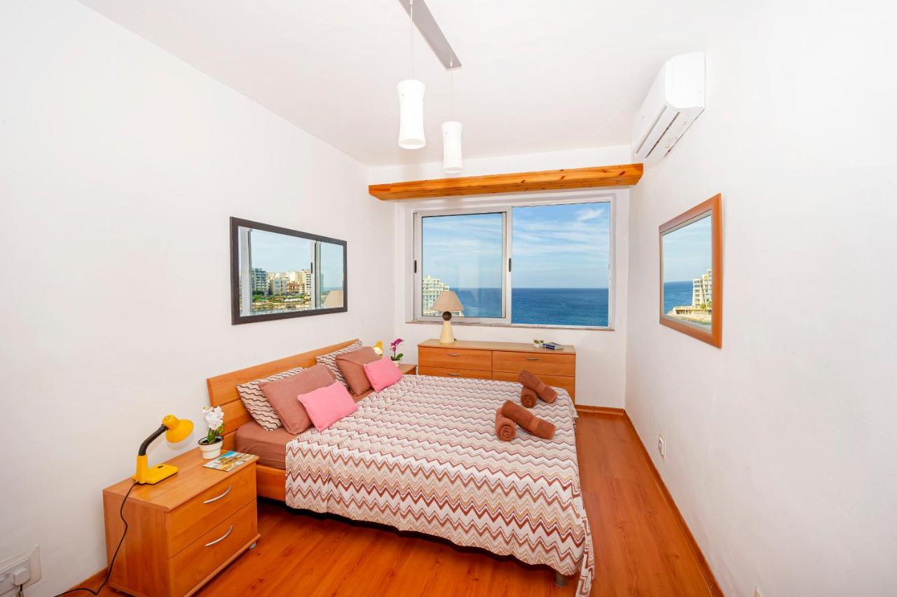 Spinola Bay Top Floor Seafront 3 Bedroom Apartment With Panoramic Sea Views - By Getawaysmalta Saint Julian's エクステリア 写真